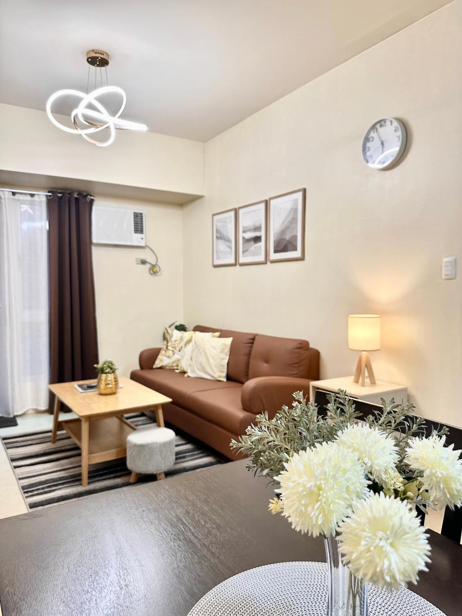 2-Bedroom Condo Unit With Balcony At Centrio Tower Beside Ayala Centrio Mall Downtown Cdo Кагаян де Оро Екстериор снимка