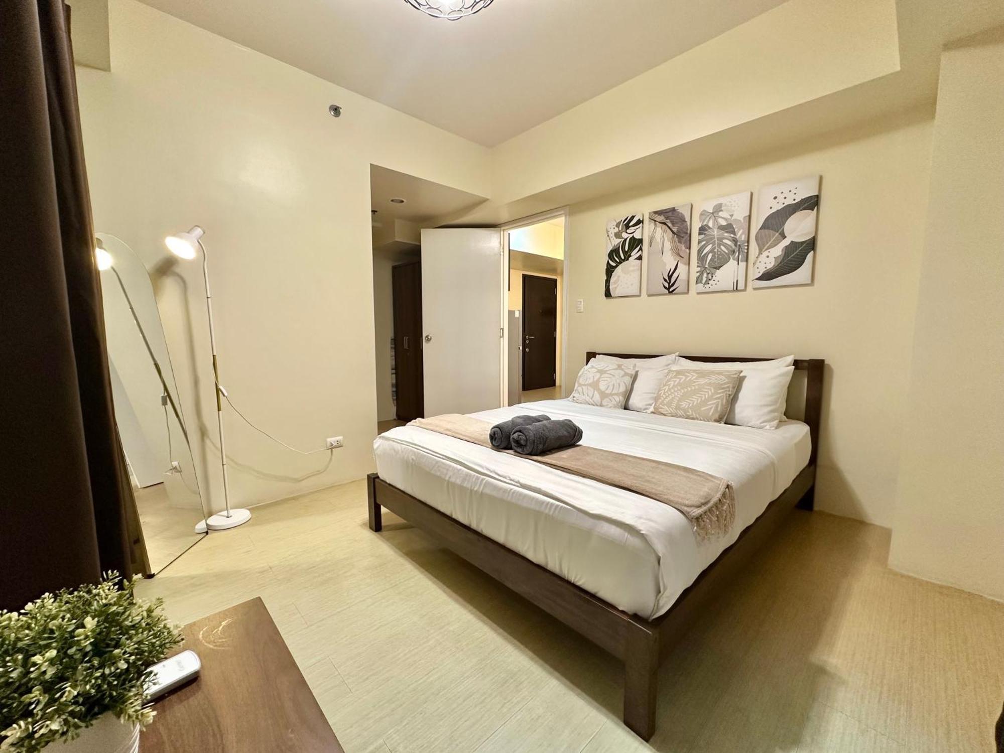 2-Bedroom Condo Unit With Balcony At Centrio Tower Beside Ayala Centrio Mall Downtown Cdo Кагаян де Оро Екстериор снимка