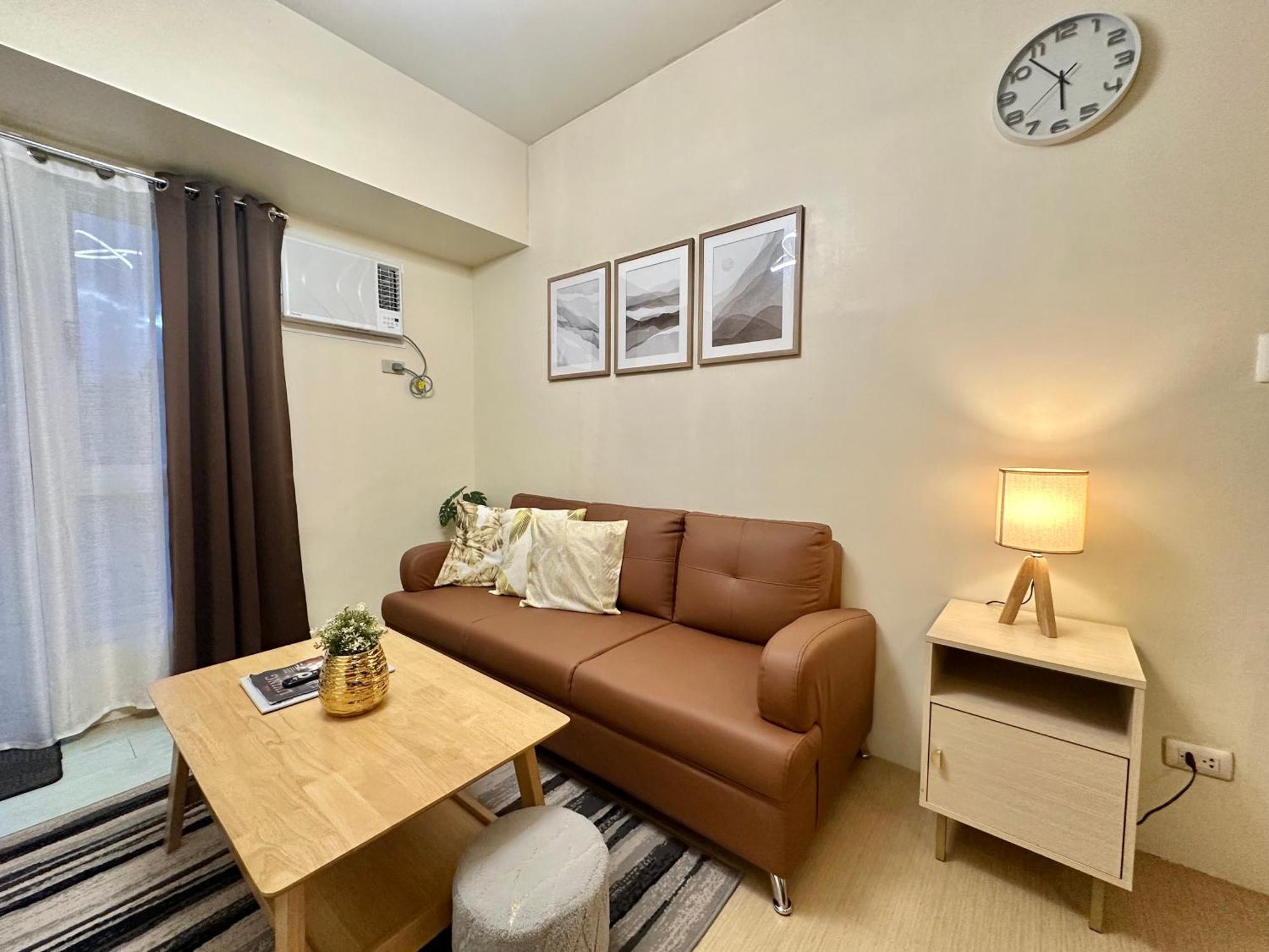 2-Bedroom Condo Unit With Balcony At Centrio Tower Beside Ayala Centrio Mall Downtown Cdo Кагаян де Оро Екстериор снимка
